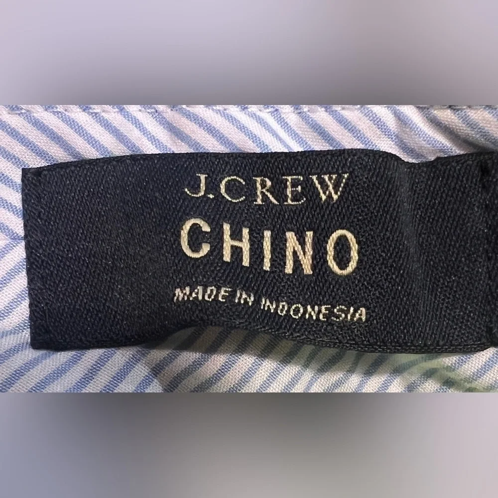 J Crew Size 8 Chino green cotton shorts
